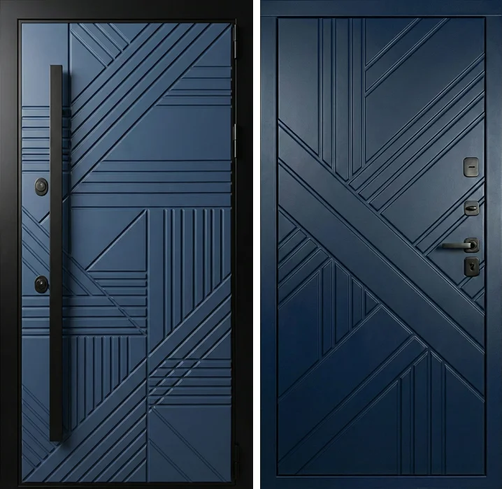 Входная синяя дверь с рельефной МДФ-панелью для загородного дома №248
