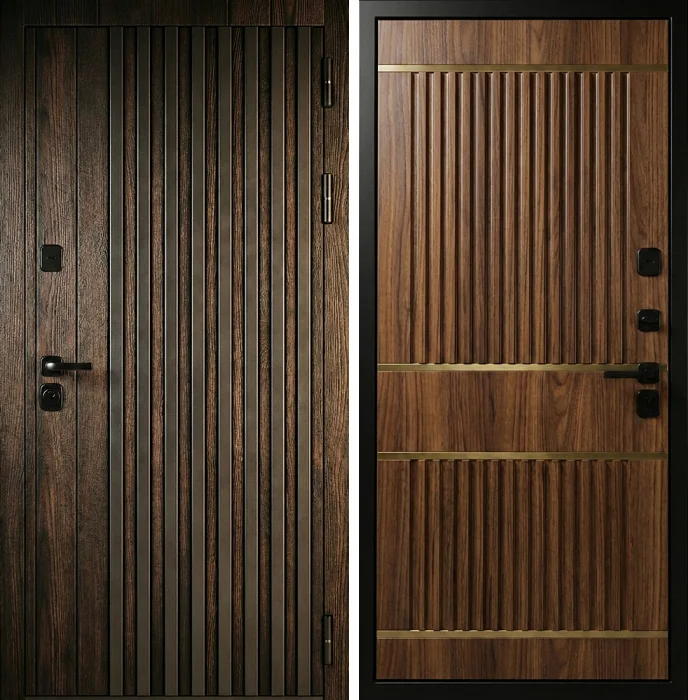 Входная дверь ореховая с рейками и латунным декором №325