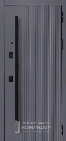 Входная дверь с большой вертикальной штангой во всю высоту №9 - наружная сторона