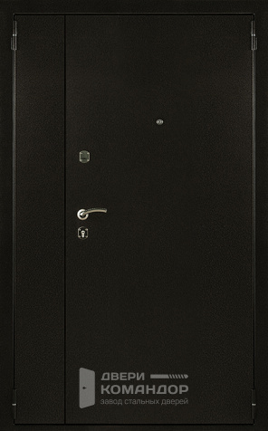 Дверь в тамбур многоквартирного дома №5 - наружная сторона