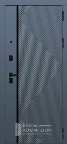 Синяя входная дверь в квартиру №41 - наружная сторона