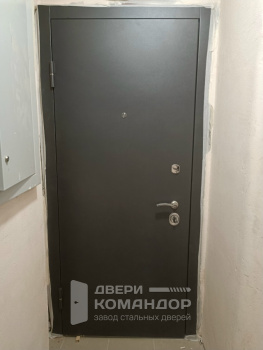 Входная дверь Премиум 90Б-Н  Завод Дерево изделий