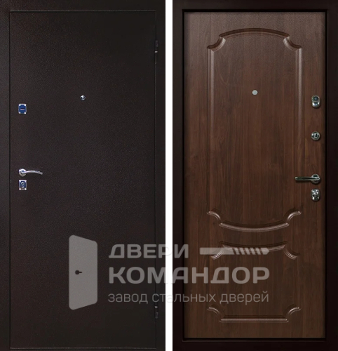 Обычная входная дверь в квартиру №4