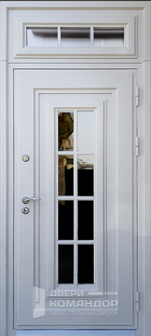 Белая входная дверь с фрамугой и стеклопакетом №25 - наружная сторона