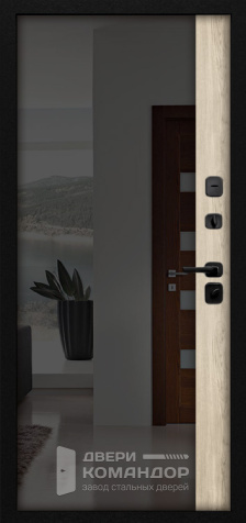 Зеркальная входная дверь в дом №31 - внутренняя сторона