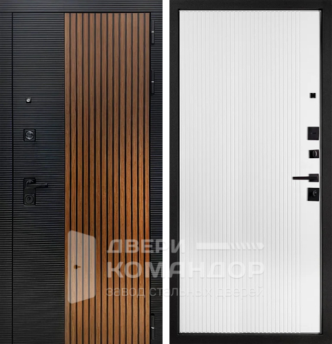 Входная дверь с рейками №38
