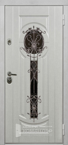 Белая металлическая дверь с окном №10 размером 860x2050 мм - наружная сторона