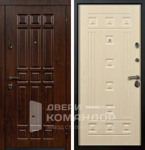 Входная дверь в деревянный дом №21