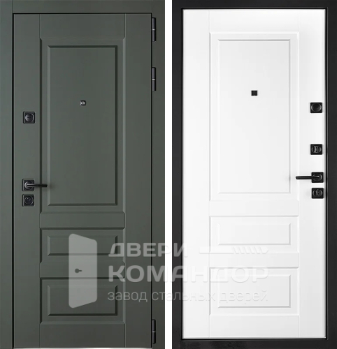 Входная дверь в каркасный дом зеленого цвета №3